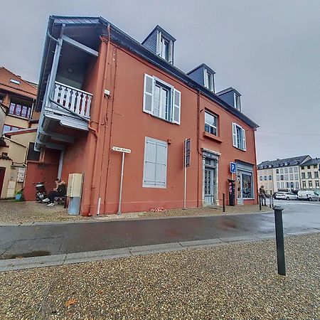 Appartamento Le Pic*Wifi*Netflix*Menage Inclus Bagnères-de-Bigorre Esterno foto